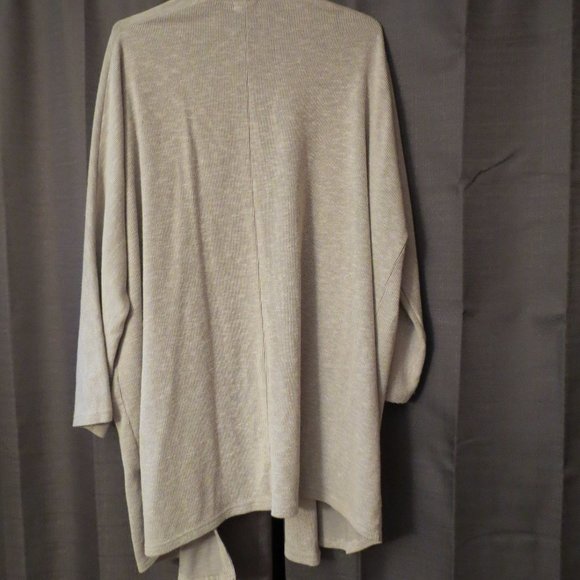 Cardigan/Tunic - Picture 2 of 3